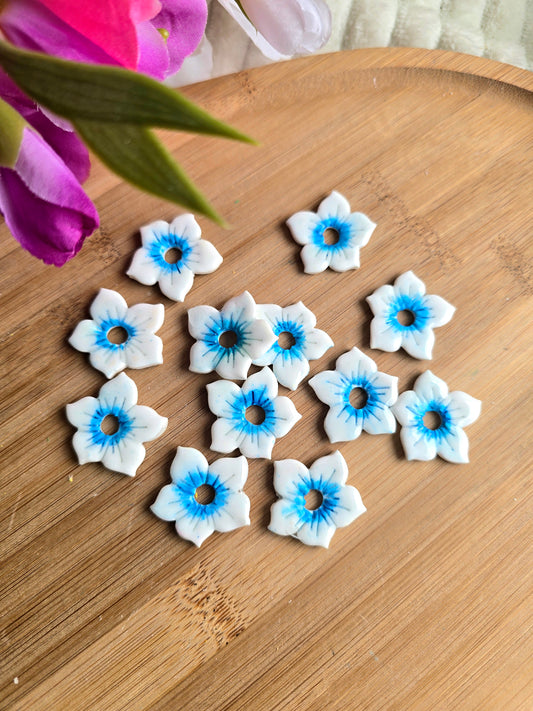 🌸 Lys blanche centre bleu 🌸