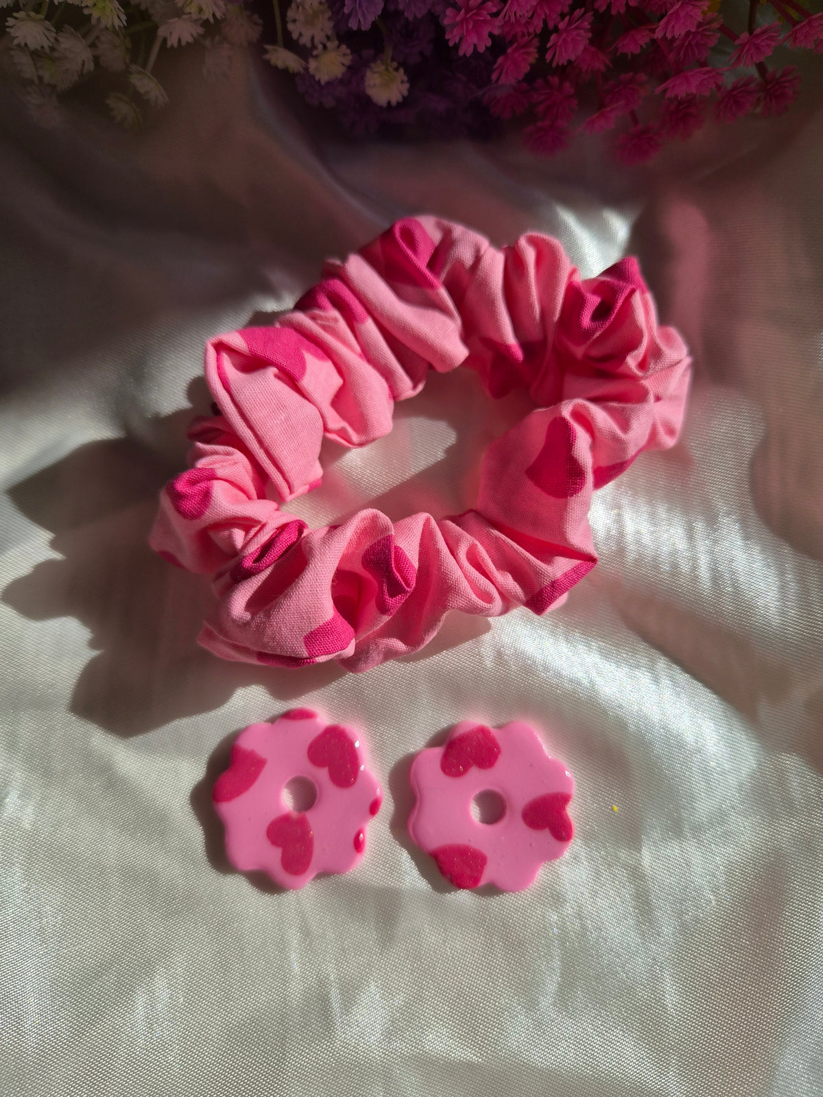 Box chouchou + pampilles Liana rose motif coeur rose foncé
