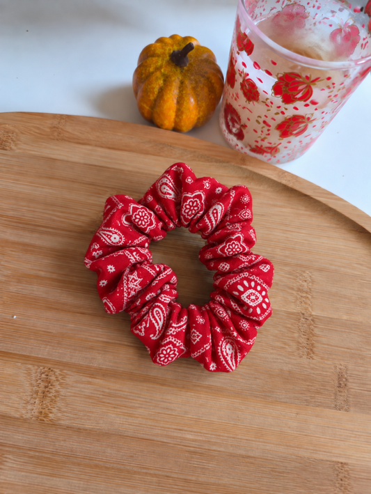 Chouchou classique - motif bandana rouge